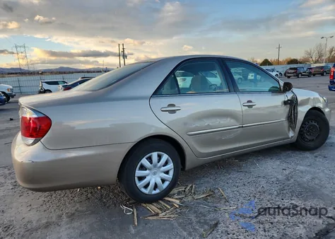 2005 Toyota Camry Le from USA, damaged, VIN 4T1BE32KX5U056677